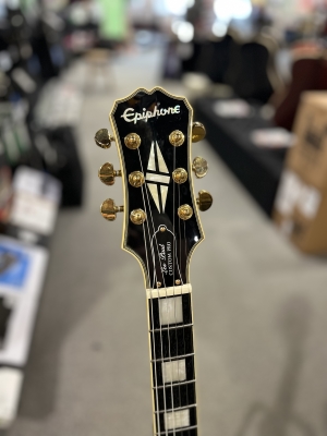 Epiphone - Les Paul Custom Pro - Ebony with Gold Hardware 3